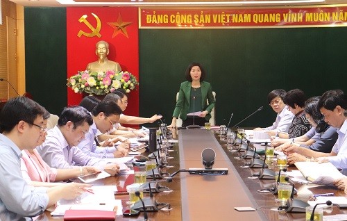 Rà soát, đánh giá kỹ phân cấp quản lý một số lĩnh vực kinh tế - xã hội và phân cấp nguồn thu, nhiệm vụ chi giữa các cấp ngân sách